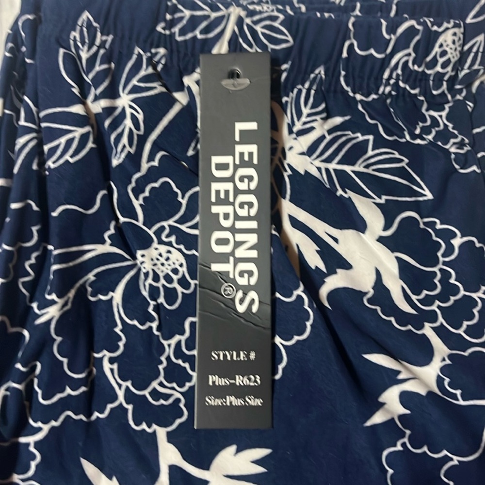 Leggings Depot Navy Floral Leggings